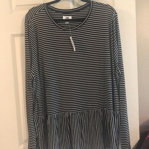 Black/White Old Navy Striped Long Sleeve Peplum